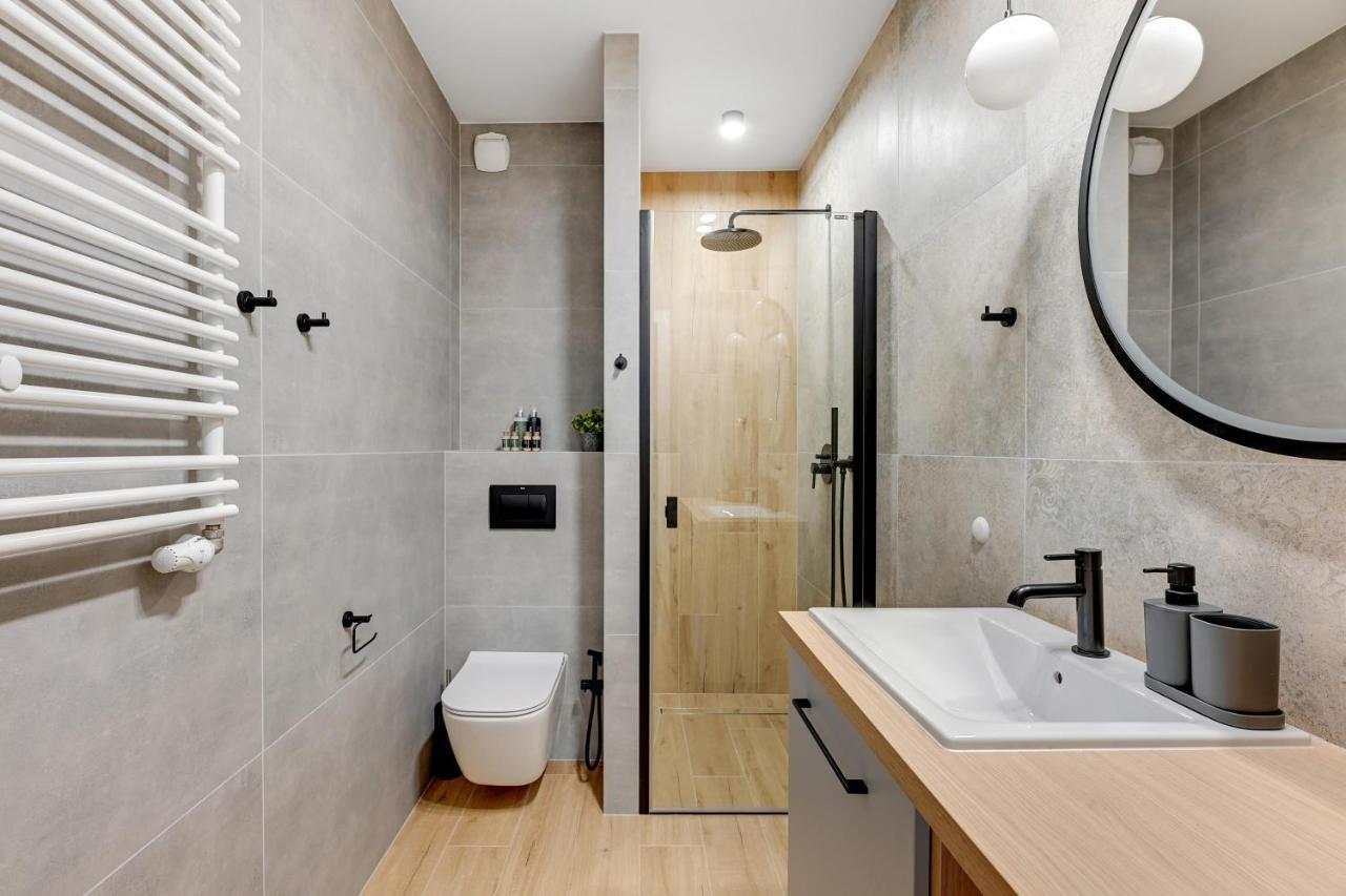 Aura 40 City Center & Free Parking By Downtown Apartments Гданьск Экстерьер фото